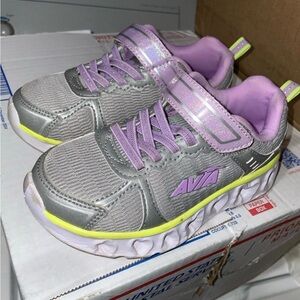 girls avia light up shoes size 11